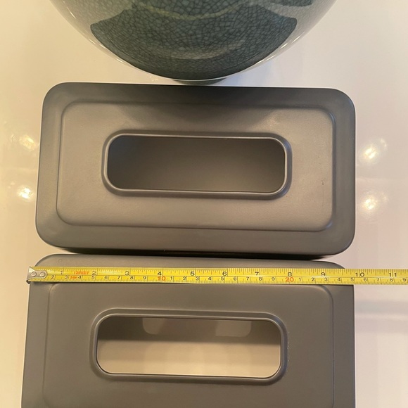 Facial Tissue Holders Set of Two - Picture 3 of 4